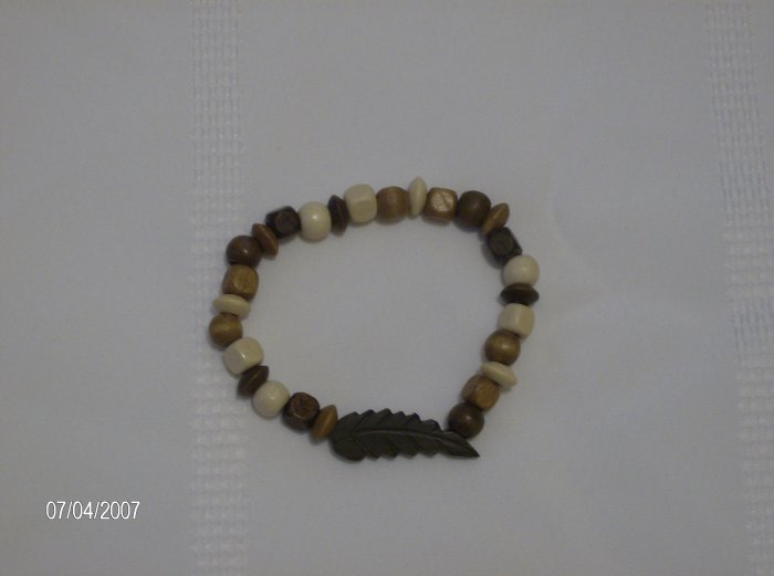 "Sweet Honey" cute wooden bracelet