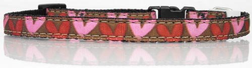 Big Hearts Comfortable Nylon Dog Collar with Matching Leash