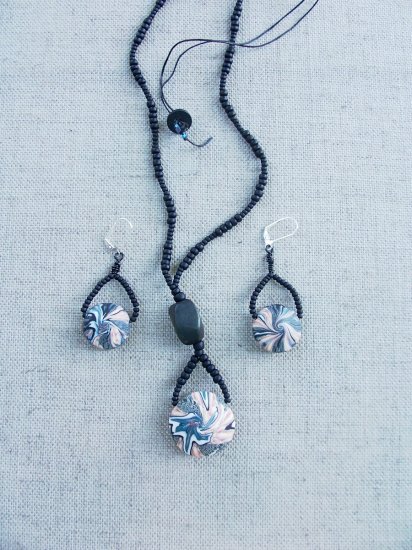 Solitary Turquoise Swirl, set
