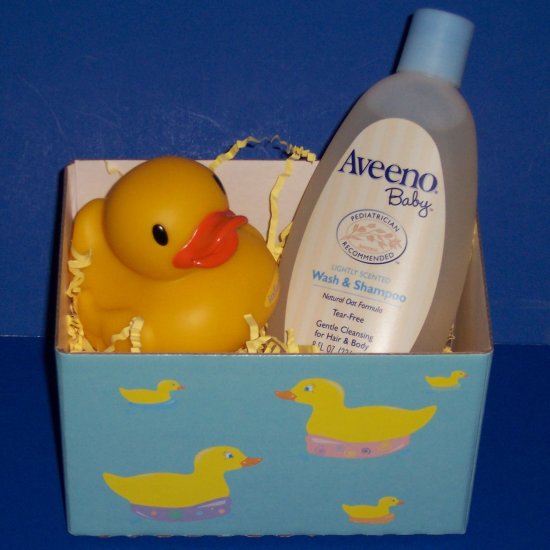 Bathtime for Baby Gift Set with Onesie