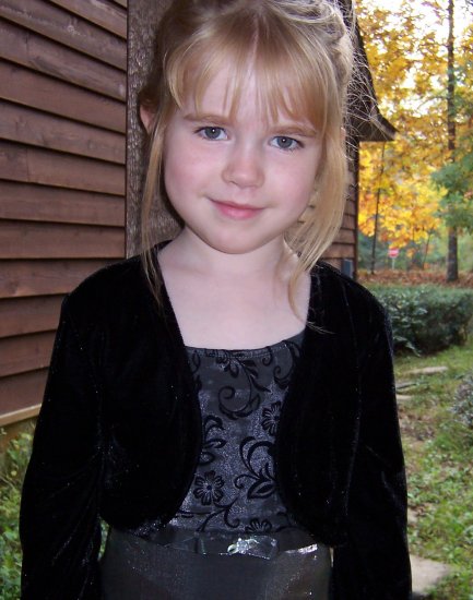 Amy Byer Black Velvet and Silver Dressy Dress Girls Size 6