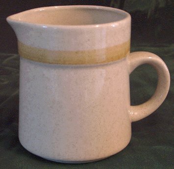 Vintage YAMAKA Country Living Line JAPAN Creamer
