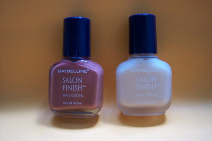 2 bottles of MYBELLINE salon finish nail polish NEW!
