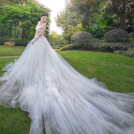 Off Shoulders Appliques Wedding Dress Tiered Ruffles Flowers Court Train Bridal Gowns D2015923