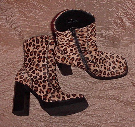 STEVE MADDEN Designer Boots ITALIAN LEATHER FUR HIGH STACKED 4.5" HEEL in WILD LEOPARD Size 10!