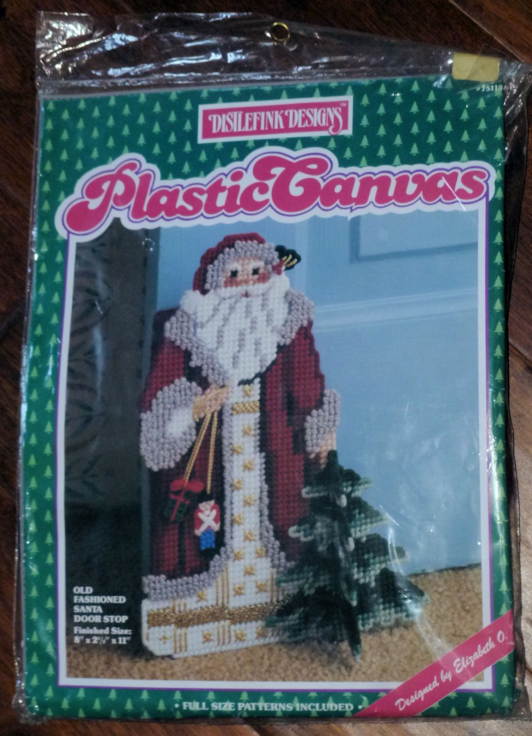 Disilefink Designs Plastic Canvas Old Fashioned Santa Door Stop Kit NIP