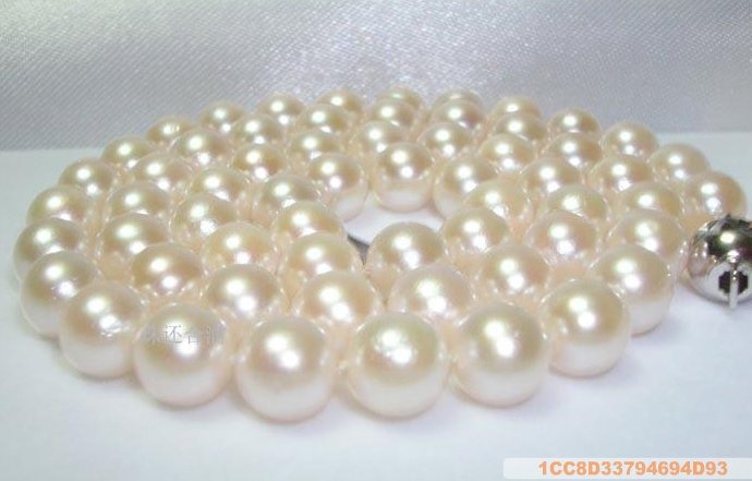 White Dragon Sea Water Pearl Necklace 6-6.5 mm white