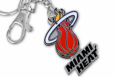 SWW21000KC - MIAMI HEAT TEAM 3D KEY CHAIN WITH BELT CLIP