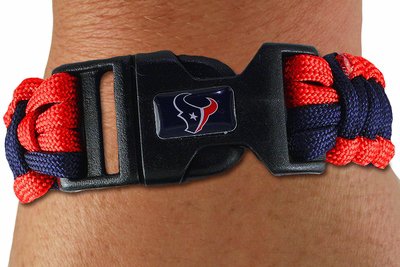 SWW21179B - HOUSTON TEXANS RED AND NAVY NYLON PARACHUTE CORD AND BLACK PLASTIC CLIP BRACELET
