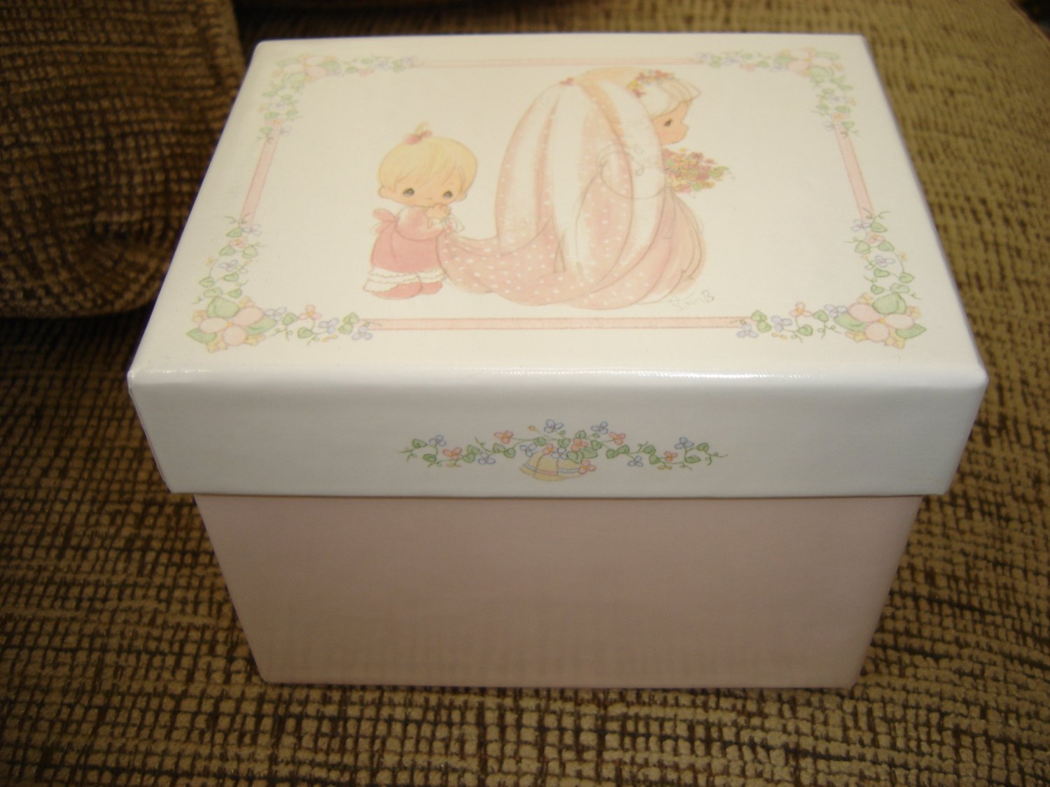 ENESCO PRECIOUS MOMENTS WEDDING ORGANIZER BOX 1994 A TREASURED