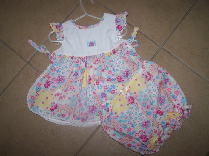 two pc. boutique floral outfit EUC $3