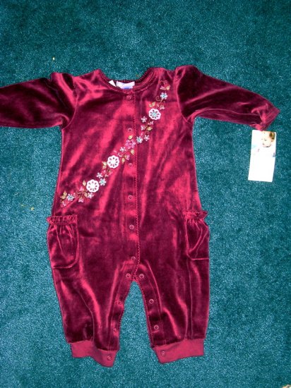NWT Carter's velour romper 12 months
