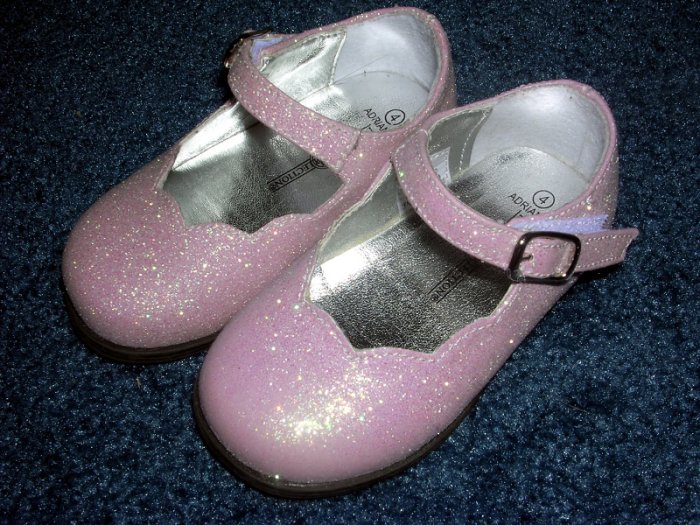 Pink sparkle shoes sz 04