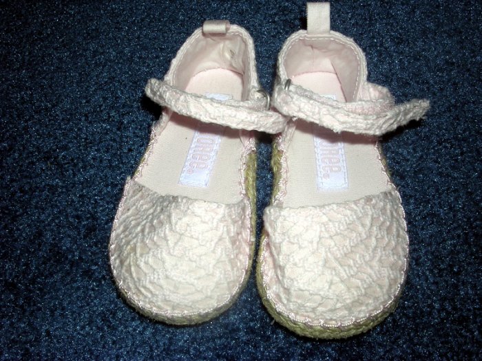 Gymboree Love is in the Air shoes sz 5