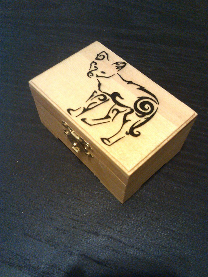 rare hand made collectible " coyote " trinket box, fox, fur