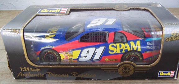 1997 Revell NASCAR Mike Wallace #91 Spam