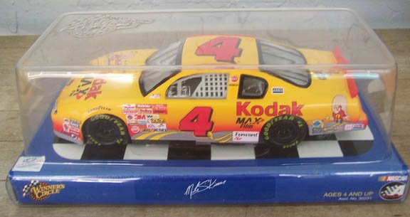 2002 Winner's Circle NASCAR Mike Skinner #4 Kodak