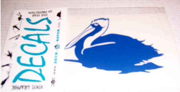 Single Left Facing Pelican Vinyl Decal Blue