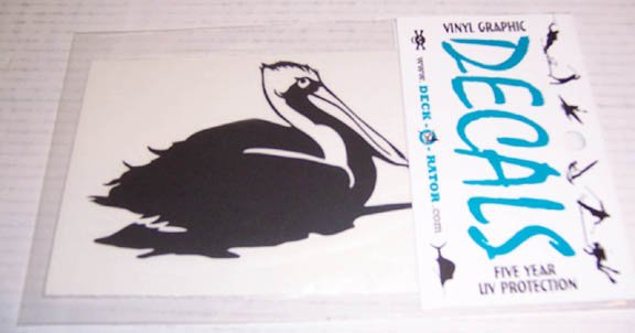 Single Right Facing Pelican Vinyl Decal Black