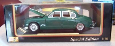 Maisto 1959 Jaguar Mark II Green Diecast 1:18 NEW