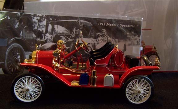 Precision 100 Collection 1913 Model T Speedster 1:18 Scale