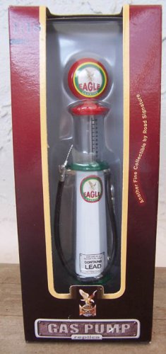 Road Signature Yat Ming Round Eagle Gas Pump NEW 1:18