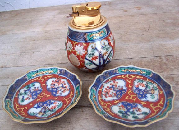 Porcelain lighter and 2 ashtrays made in Japan