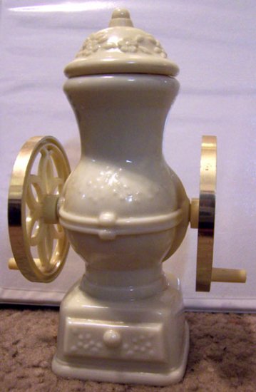 Vintage Avon Coffee Mill Decanter w/Sonnet Cologne