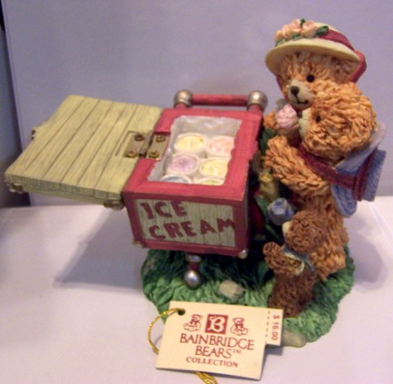 Bainbridge Bears "Sweet Treat Time" Figurine with tag