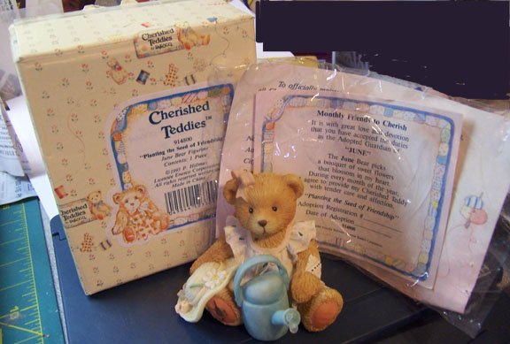 Cherished Teddies #914800 June "Planting the Seed of Friendship" Bear