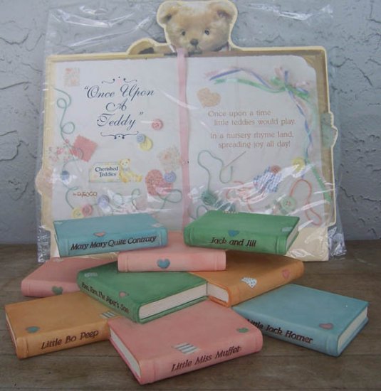 Cherished Teddies Nursery Rhyme Display shelf CRT013