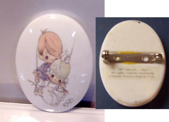 Precious Moments 1987 Oval Pin Excellent Condition