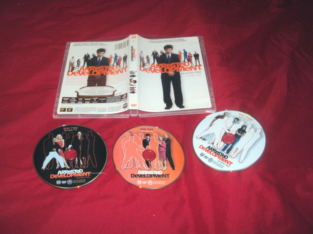 ARRESTED DEVELOPMENT SEASON 2 TWO DVD 3 DISCS & ART CASE VG TO NEAR MINT