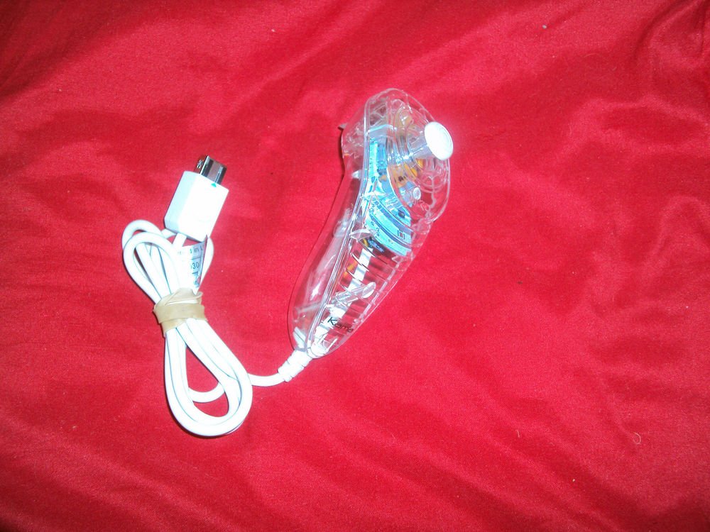 Wii NYKO NUNCHUCK 87105-ASO GREAT GOOD CONDITION WORKS GREAT SHIP SAME DAY/ NEXT
