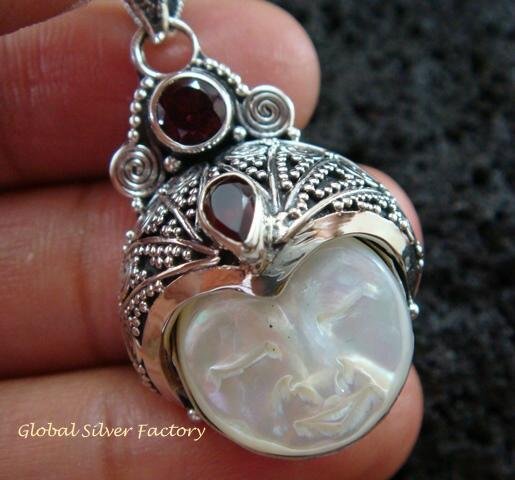 925 Silver Mop & Garnet Goddess Pendant GDP-998-PS