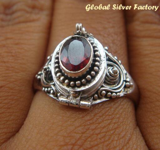 925 Silver Garnet Poison Ring LR-393-KT