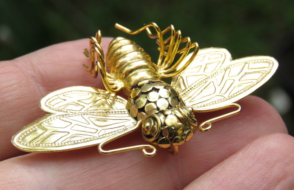 18k Gold Bumble Bee Brooch Pendant BC-191
