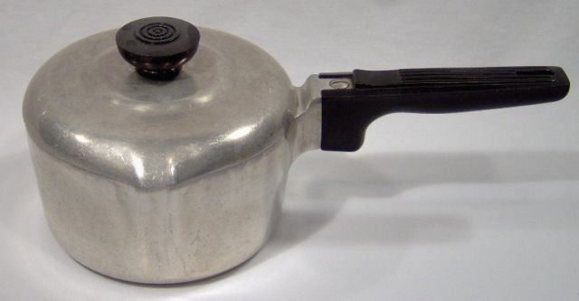 Wagnerware Magnalite Cast Aluminum 1 1/2 Qt. Sauce Pan
