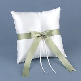 "Irish Heritage" Ring Pillow w/ Claddagh Charm