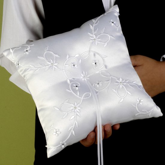 Sparkling Entwined Ring Pillow