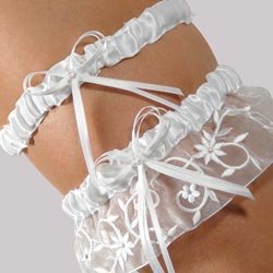 Sparkling Entwined Garter & Tossing Garter