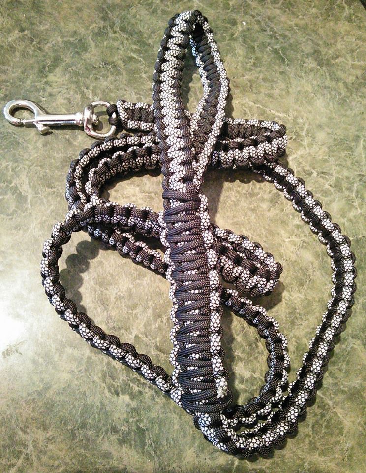 Silver Scale & Black Paracord Leash