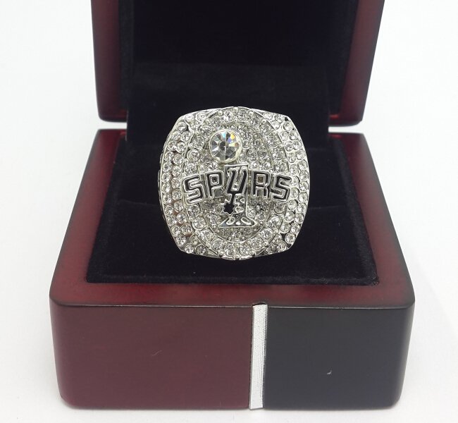 2005 San Antonio Spurs Basketball Championship ring replica size 10 US with wooden box