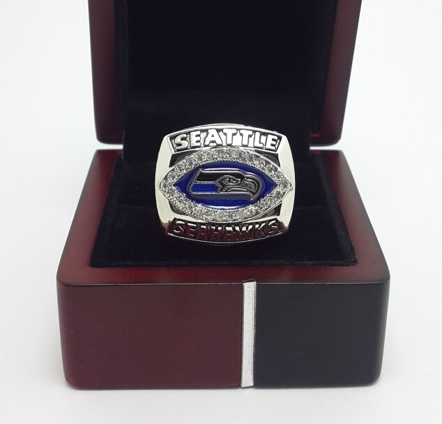2005 Seattle Seahawks NFC National Football Championship ring size 9-13 US with wooden box