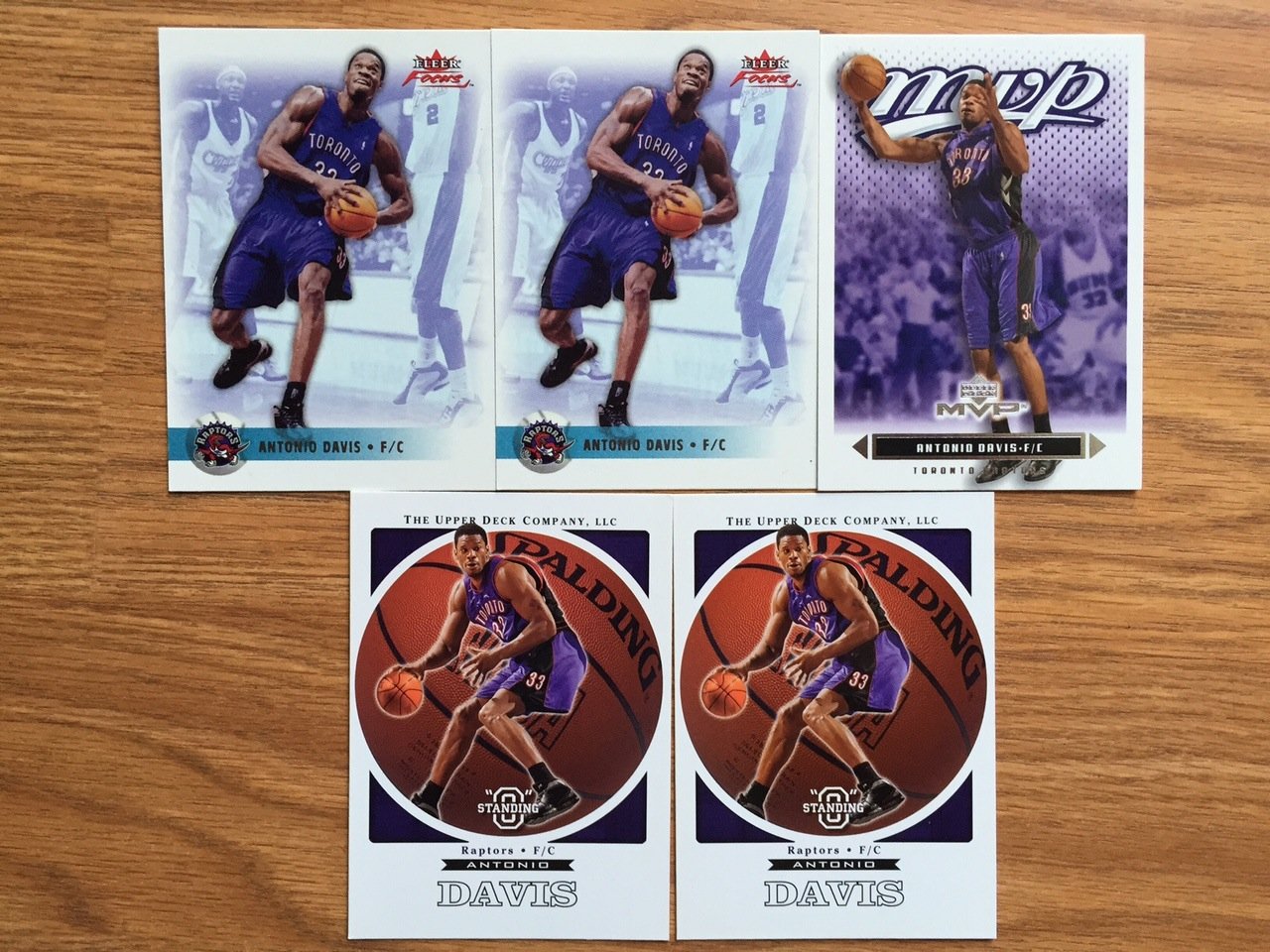 Toronto raptors Antonio Davis basketball cards lot - $4 Free Shipping