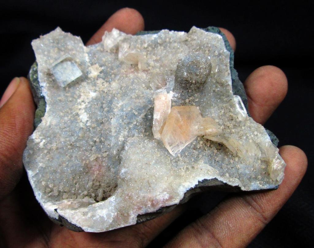 AMAZING APOPHYLLITE AND STILBITE ON CHALCEDONY MINERALS COLLECTIBLES INDIA PIECE