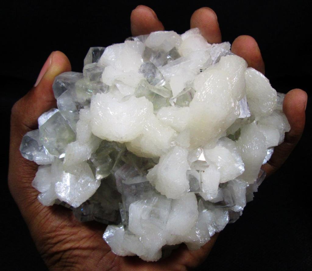 AMAZING APOPHYLLITE AND STILBITE MINERALS COLLECTIBLES SPECIMENS INDIA PIECE