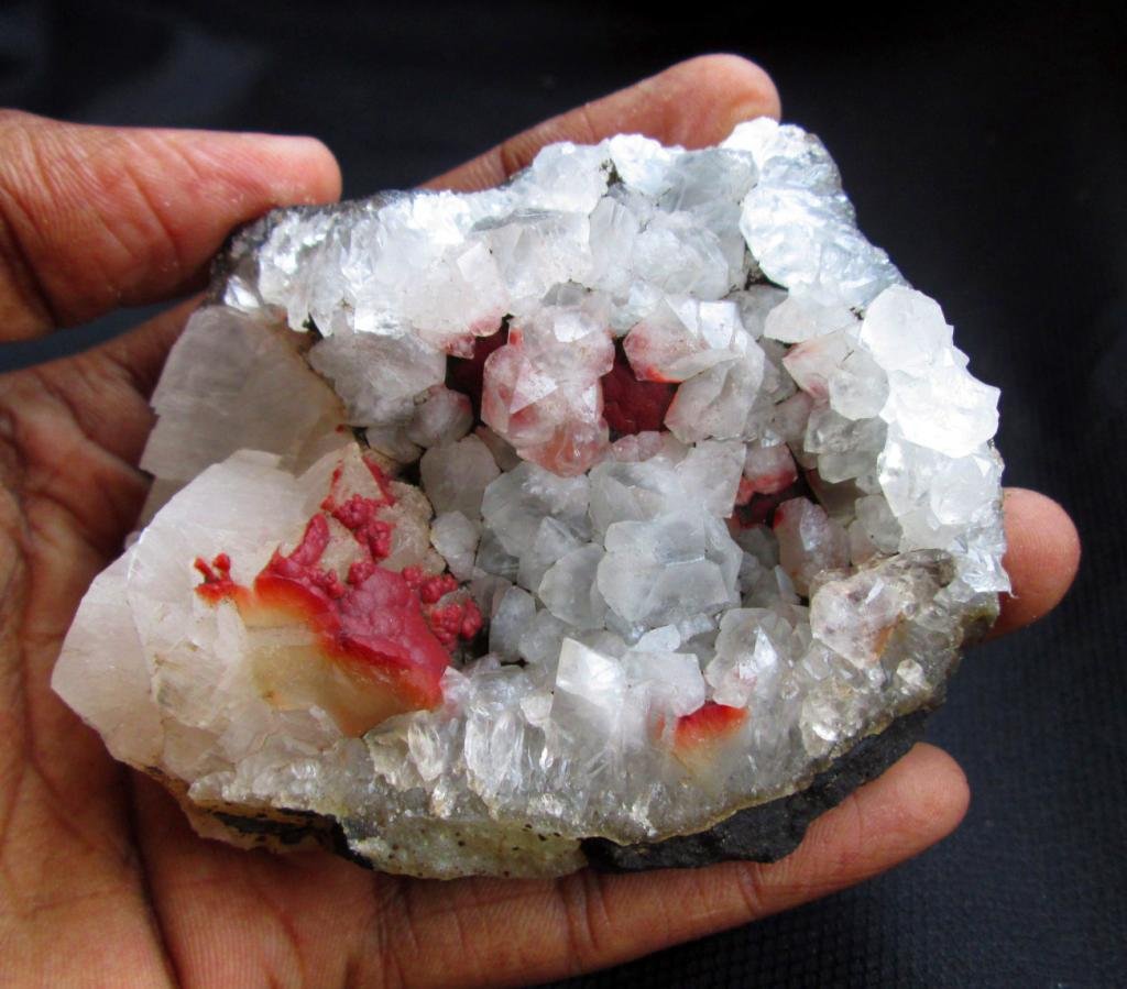 STUNNING RED FLUORITE, CALCITE AND MM QUARTZ MINERALS CLUSTER FORMATION SPECIMEN