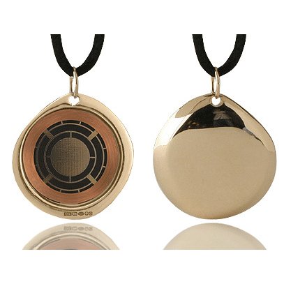 Q-Link Pendant (gold) - Protects the body from damaging Electromagnetic Chaos!