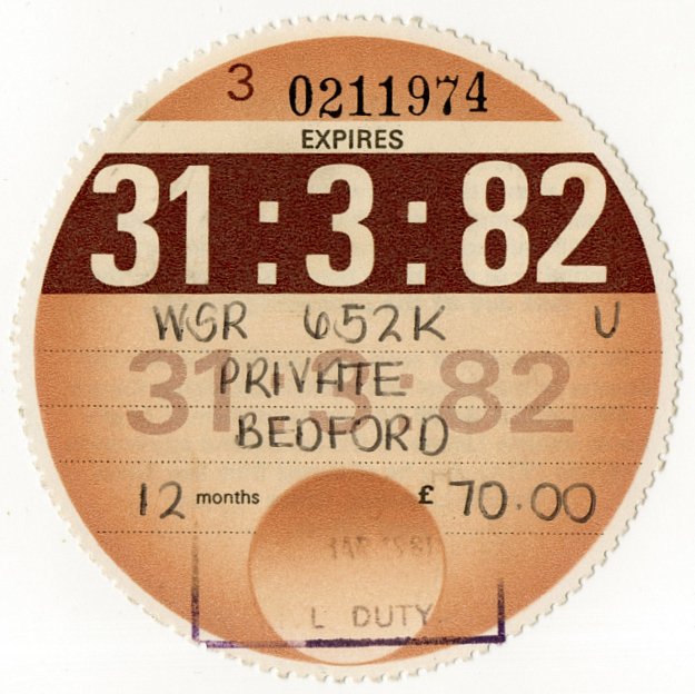 (I.B) GB Revenue : Car Tax Disc (Bedford 1982)